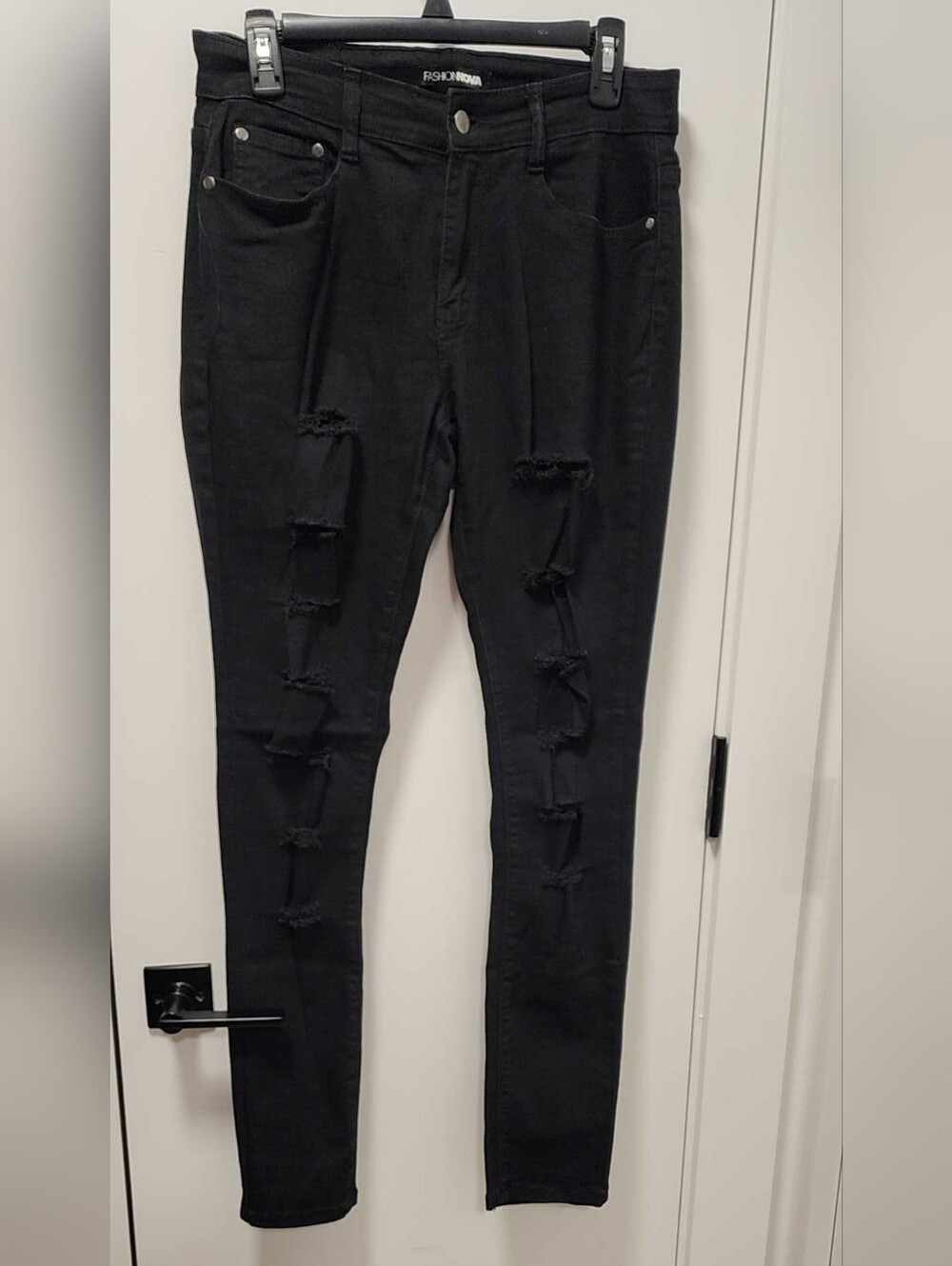 Fashion Nova Black Ripped Skinny Jeans